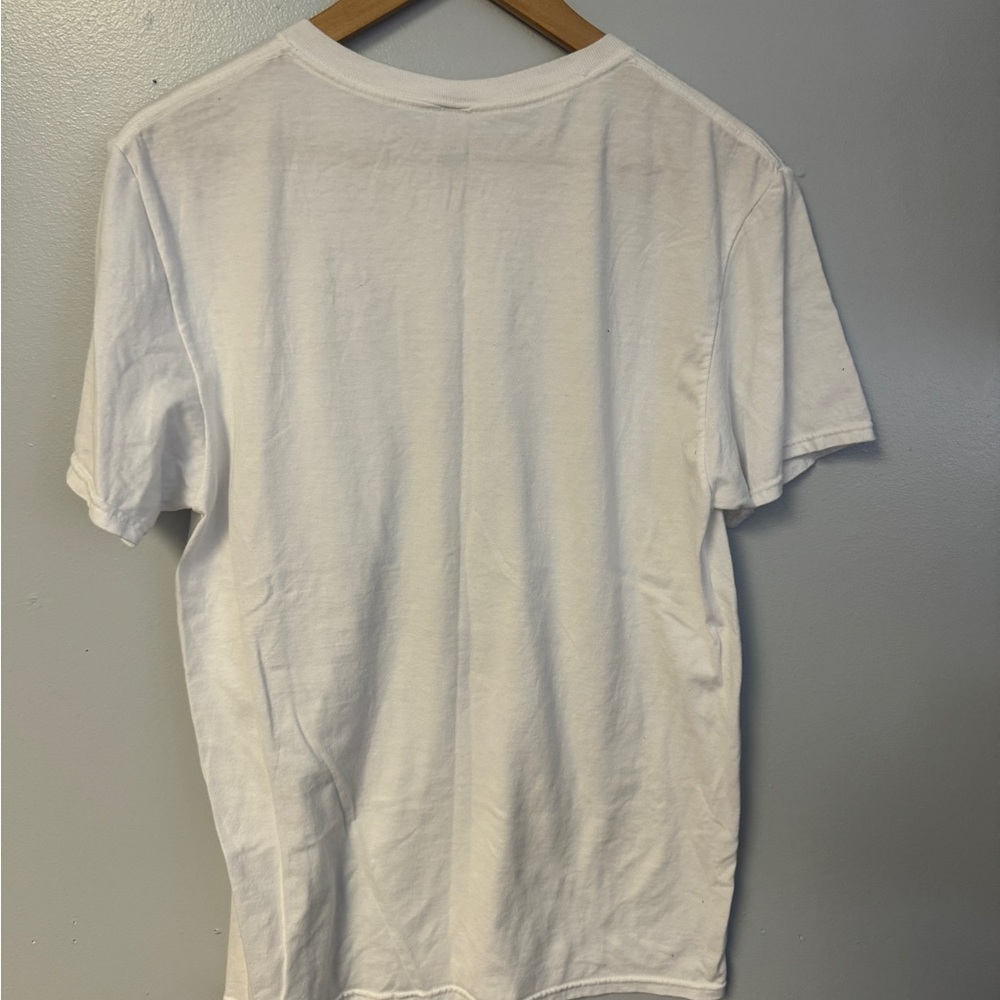 0424-36 God is Love Tee - Picture 2 of 2